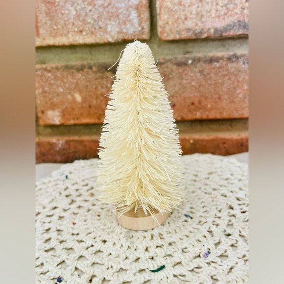 *Multicolored Bottle Brush Fall Tree Set - Picture 5 of 15